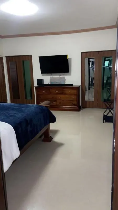 山林小屋 Victory Luxury Apartments 蒙特哥贝